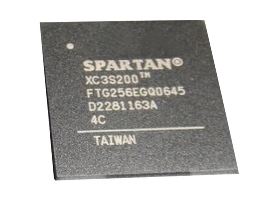 Gate array programmabile LBGA256 del campo del chip XC3S200-4FTG256C del circuito integrato