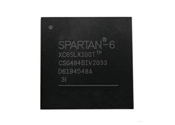 Gate array programmabile 484FBGA del campo del chip XC6SLX100-2CSG484I del circuito integrato
