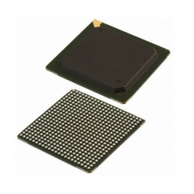 Array di gate programmabili in campo LCMXO2-7000ZE-2FG484I IC logica programmabile integrata per automobili