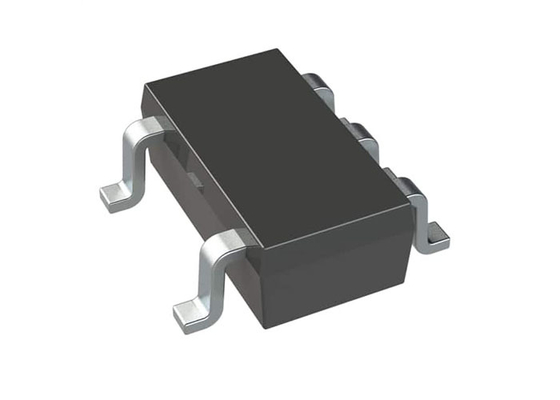 RAA2118034GP3 chip di circuito integrato 3.3V 300mA regolatore step-down a corrente continua/DC ultra-bassa