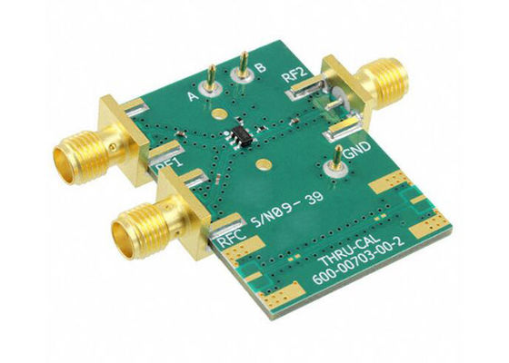 EVAL01-HMC197B Soluzioni incorporate da 0 Hz a 3 GHz HMC197B SPDT Switch Evaluation Board