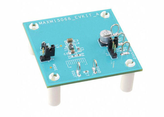 MAXM15068EVKIT Scheda di valutazione per soluzioni embedded MAXM15068 Kit di valutazione con uscita a 12V