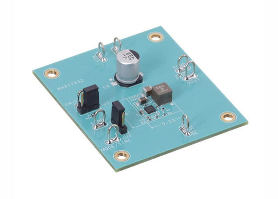 MAX17632AEVKIT Kit di valutazione per soluzioni embedded per il MAX17632, tensione di uscita 3,3 V