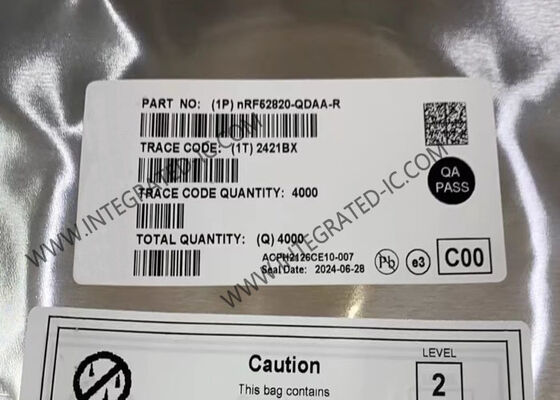 NRF52820-QDAA-R BT IC Bluetooth System-On-Chip con potenza di uscita di 8 dBm, supporto BT 5.3 e intervallo di temperatura esteso da -40°C a 105°C