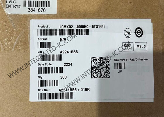 Circuito integrato FPGA (Field Programmable Gate Array) LCMXO2-4000HC-6TG144I con velocità di 388 MHz, 540 LAB e package TQFP144