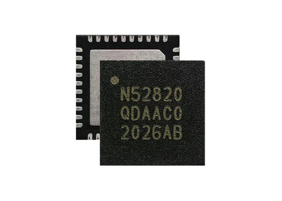 NRF52820-QDAA-R BT IC Bluetooth System-On-Chip con potenza di uscita di 8 dBm, supporto BT 5.3 e intervallo di temperatura esteso da -40°C a 105°C