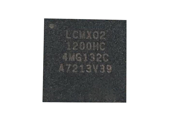 Chip LCMXO2-1200HC-4MG132C FPGA IC CSPBGA132 del circuito integrato di 3,49 mA