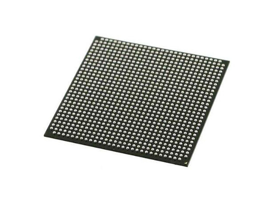 Chip programmabile del circuito integrato di gate array LCMXO3LF-9400E-6BG484I del campo MachXO3