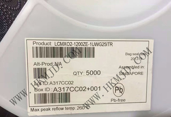 Matrice di gate programmabile da campo LCMXO2-1200ZE-1UWG25ITR 1280 LUTs 19 I/O MachXO2 Matrice di gate programmabile da campo IC