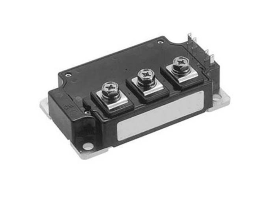 CM300DU-12NFH Moduli IGBT Automotive Alta potenza 600V 300A 780W Modulo IGBT doppio