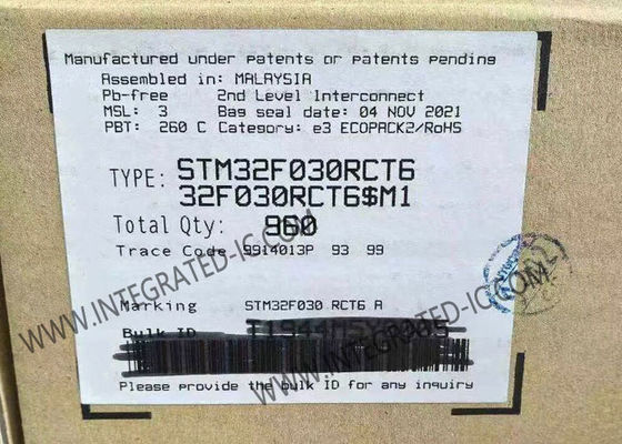 Microcontrollore MCU STM32F030RCT6 con 256 kB di memoria Flash, frequenza di clock a 48 MHz e 51 I/O