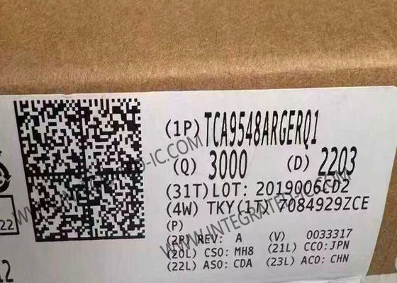 TCA9548ARGERQ1	Circuito integrato chip Automotive switch I2C a 8 canali con reset