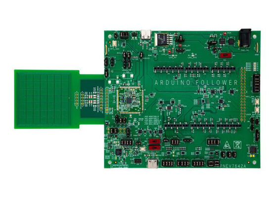 Kit di sviluppo per soluzioni embedded OM27642EVK per controller NFC sicuro PN7642