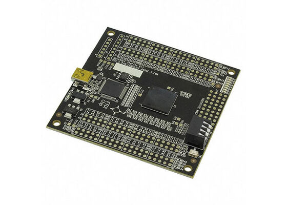 LCMXO3LF-6900C-S-EVN Soluzioni incorporate da 1.2V a 3.3V MachXO3LF FPGA Starter Evaluation Board