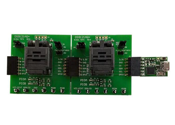 Kit di valutazione per soluzioni integrate DS28E36EVKIT per autenticatore sicuro DeepCover DS28E36