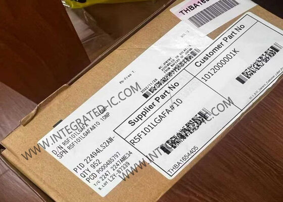 Microcontrollore RL78/G13 R5F101LGAFA 32MHz con Flash da 128KB e 58 I/O MCU a 16 bit LQFP64