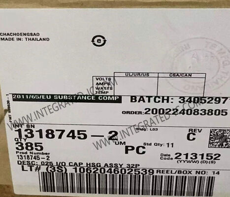 1318745-2 Connettore Header Segnale Grado Automotive 2.2 mm Passo 32 Posizioni per Applicazioni PCB