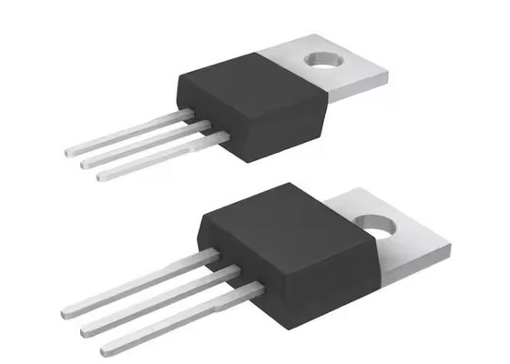 N-Manica attraverso il chip del circuito integrato dei transistor IPP60R040S7XKSA1 del foro