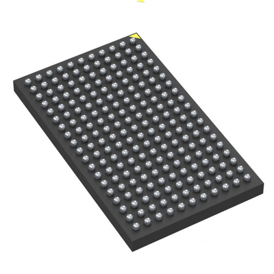 Chip di circuito integrato LTM4671EY 4 Regulatori di tensione di commutazione di uscita 600 kHz